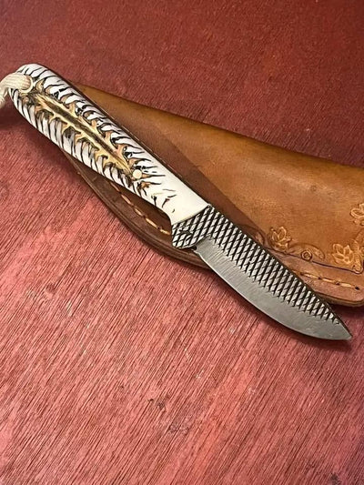 Rustic Buckaroo Belt Knife – 8" Rasp Steel Blade with Unique Pine Cone Handle & Leather Sheath - Korvel