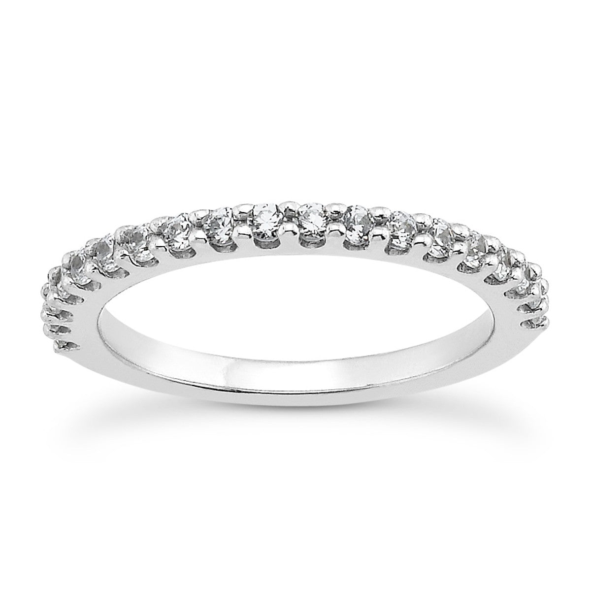 Anillo de boda de diamantes con engaste compartido en oro blanco de 14k