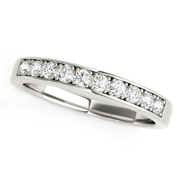 Anillo de boda clásico de diamante en oro blanco de 14k
