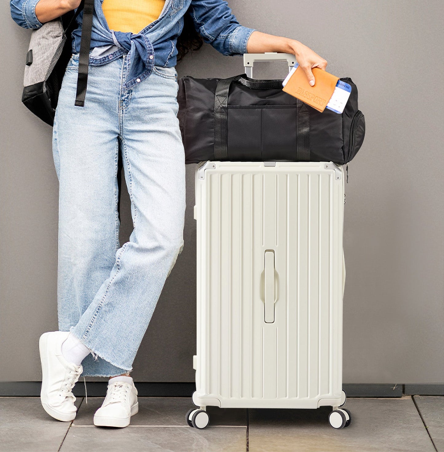 Luggage Set 4 pcs (20"/24"/29"/Travel Bag), PC+ABS Durable Lightweight Luggage with Collapsible Cup Holder、 TSA Lock, White - Korvel