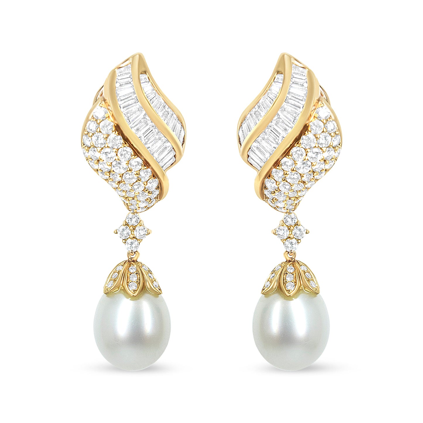Boucles d'oreilles pendantes en or jaune 18 carats, diamants et perles de mer du Sud
