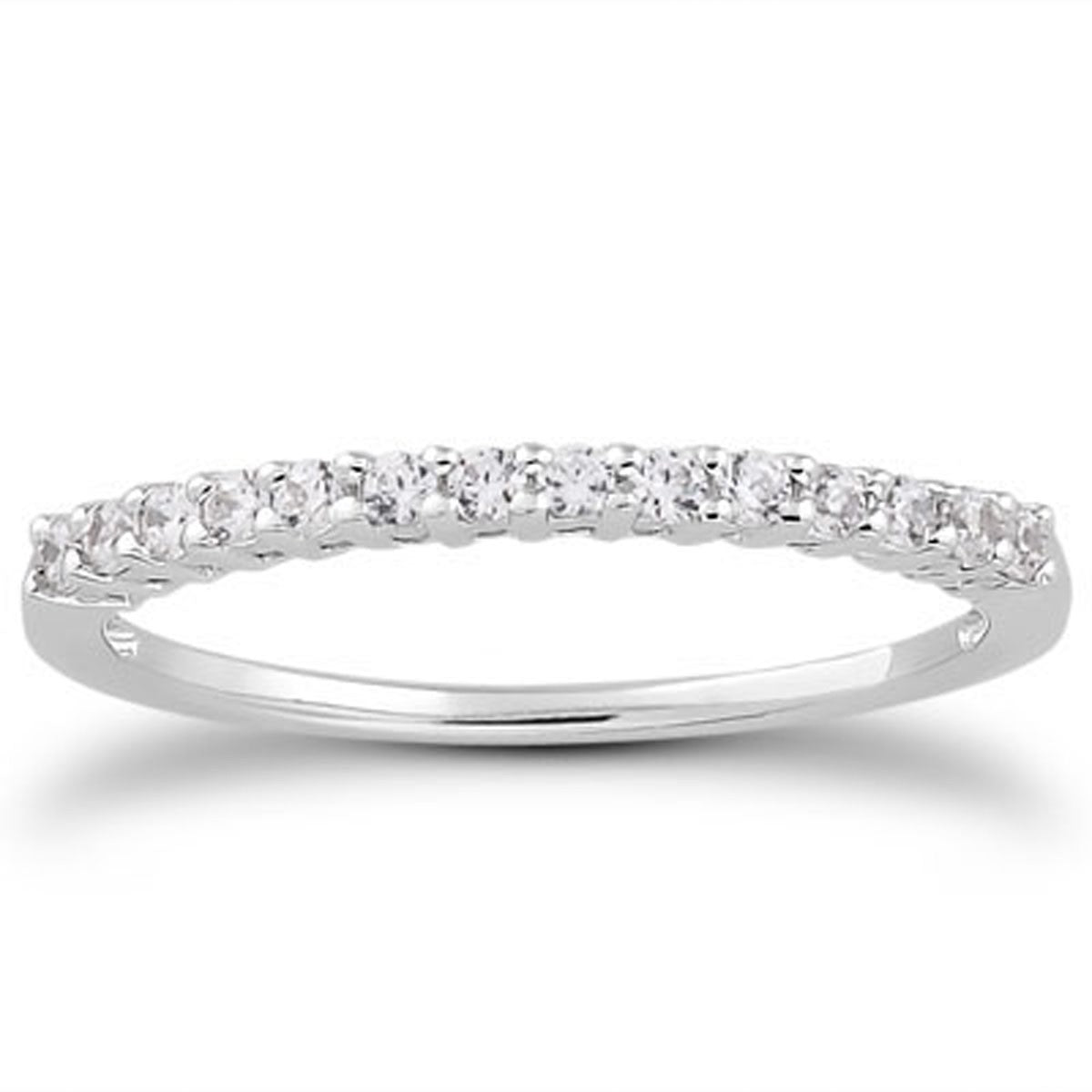 Anillo de boda de diamantes con engaste compartido en oro blanco de 14k