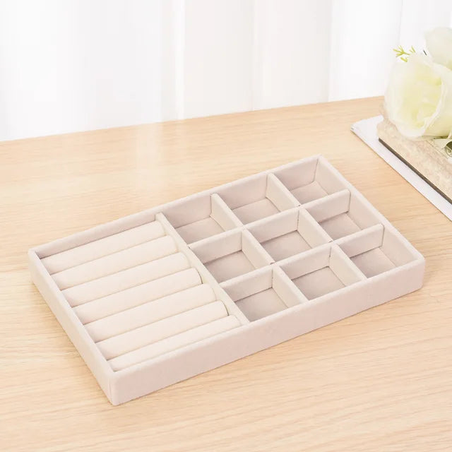 Plush jewelry storage box jewelry box rings earrings bracelets necklaces storage display shelf - Korvel
