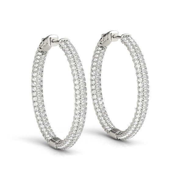Pendientes de aro de diamantes pavé de dos filas en oro blanco de 14k