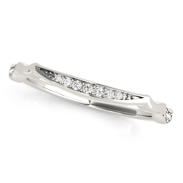 14k White Gold Unique Graduated Style Diamond Wedding Band