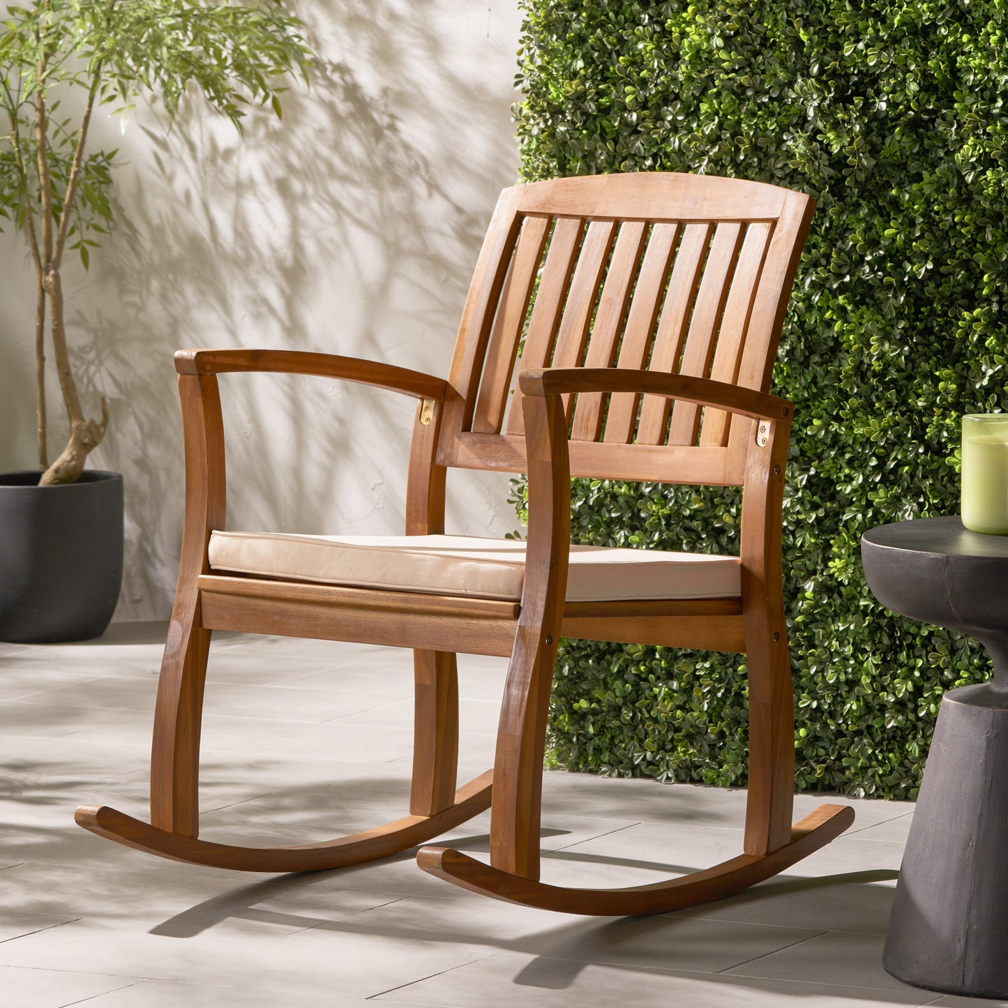 SELMA ROCKING CHAIR WITH CUSHION - Korvel