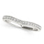 Anillo de boda de diamantes curvados en canal de oro blanco de 14k