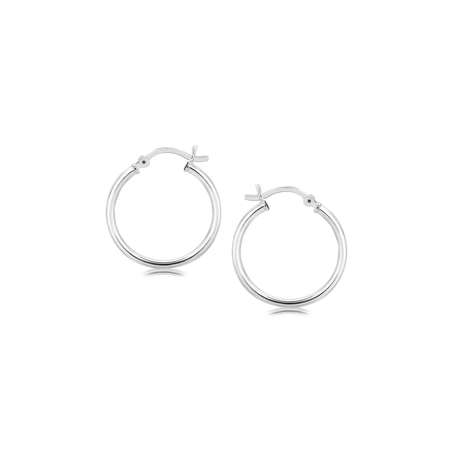 Boucles d'oreilles créoles fines en argent sterling poli avec plaquage en rhodium