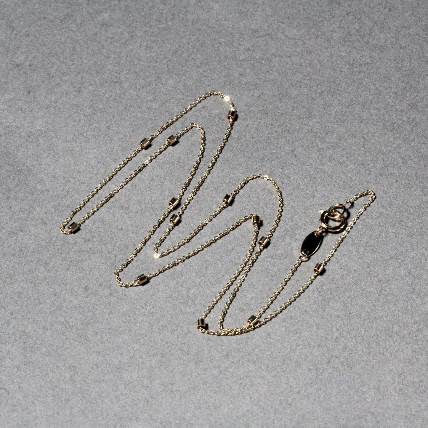 Cadena de Colgante con Enlaces de Perlas en Oro Amarillo de 14k