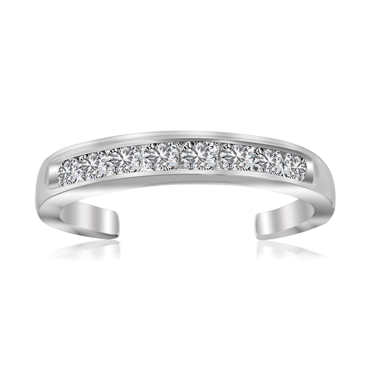 Anillo de dedo en plata de ley con acabado en rodio y circonitas