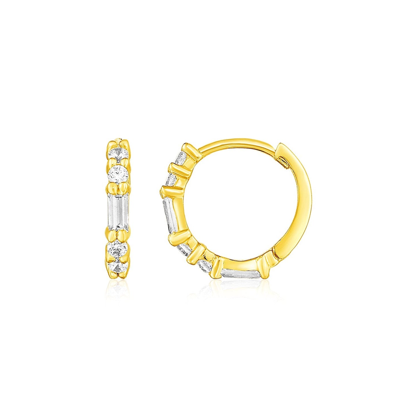 Boucles d'oreilles créoles petites en or jaune 14 carats avec zirconias baguette
