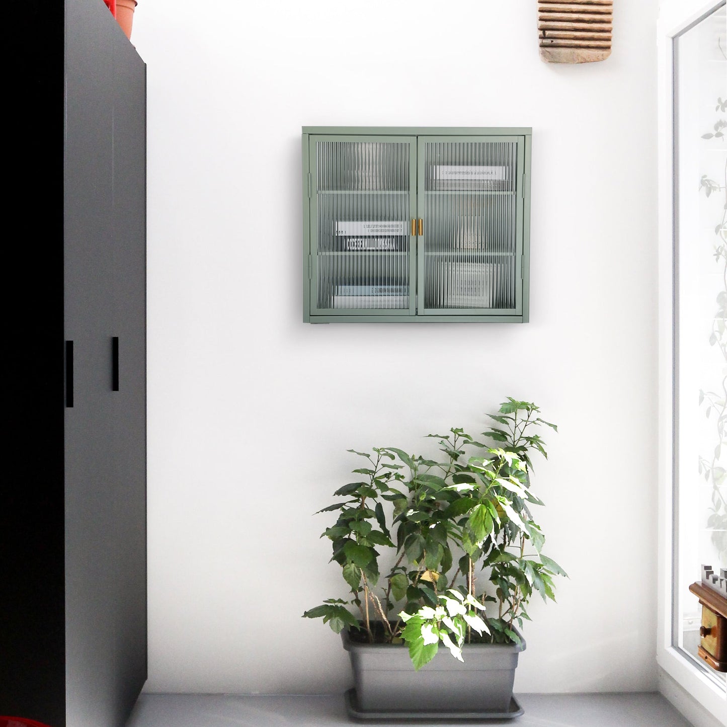 Cabinet mural à double porte en verre de style rétro Haze