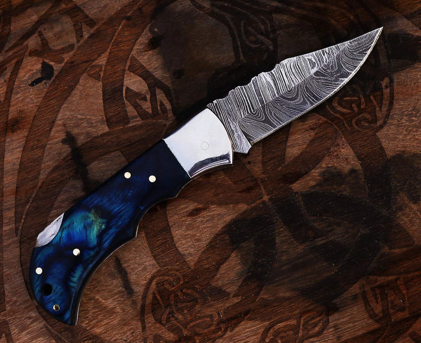 Personalized Damascus Steel Folding Knife - Exceptional Gift for Him - Korvel