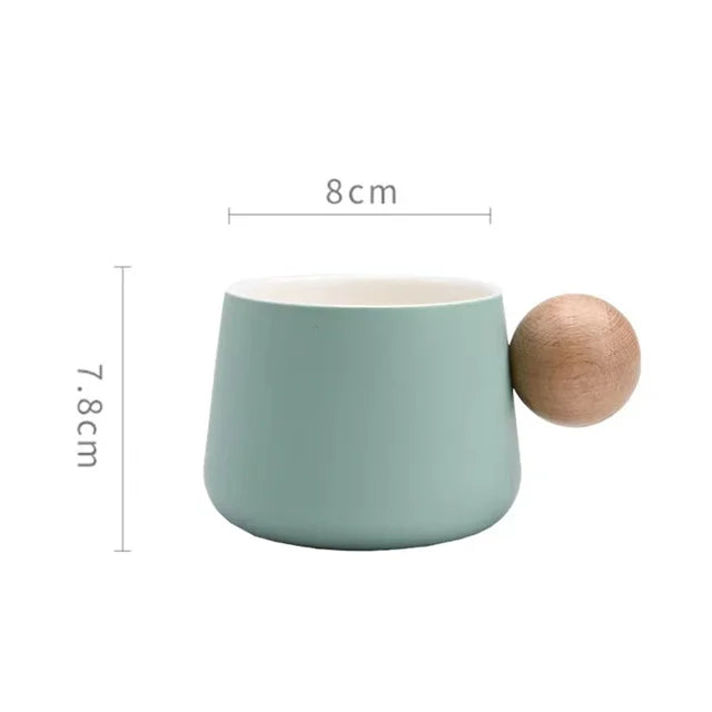 Ensemble de tasse et soucoupe en céramique élégante