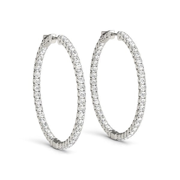 Boucles d'oreilles créoles en diamant en or blanc 14k avec sertissage à griffes partagées