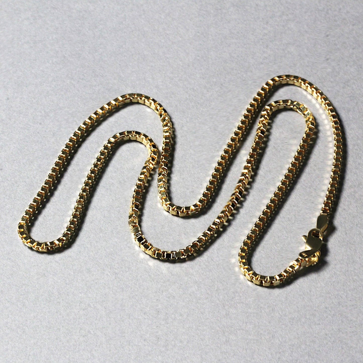 Cadena de Caja Semi Sólida de Oro Amarillo de 14k - 2.0mm