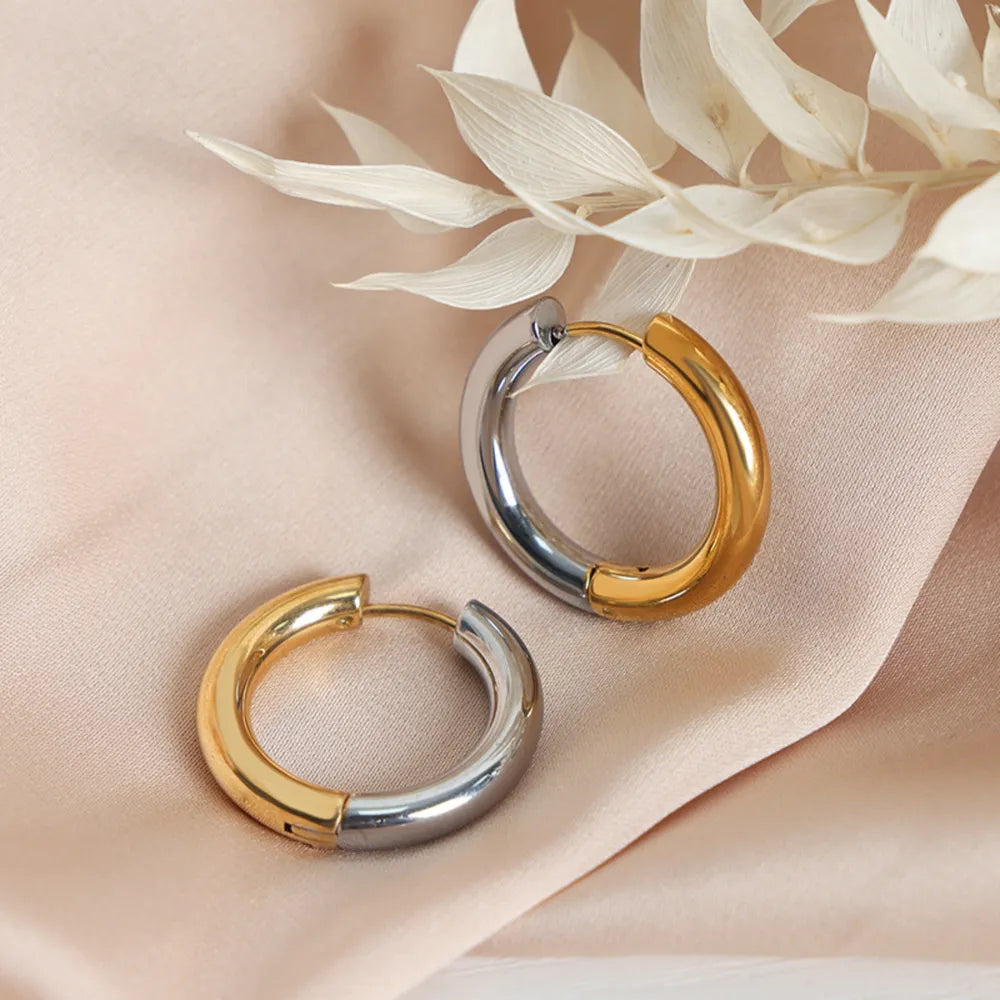 18K Gold-Plated Huggie Earrings - Korvel