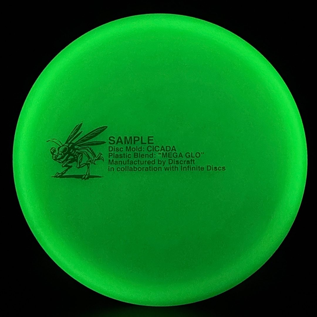 Mega Glo Cicada - Disque de Disc Golf Premium
