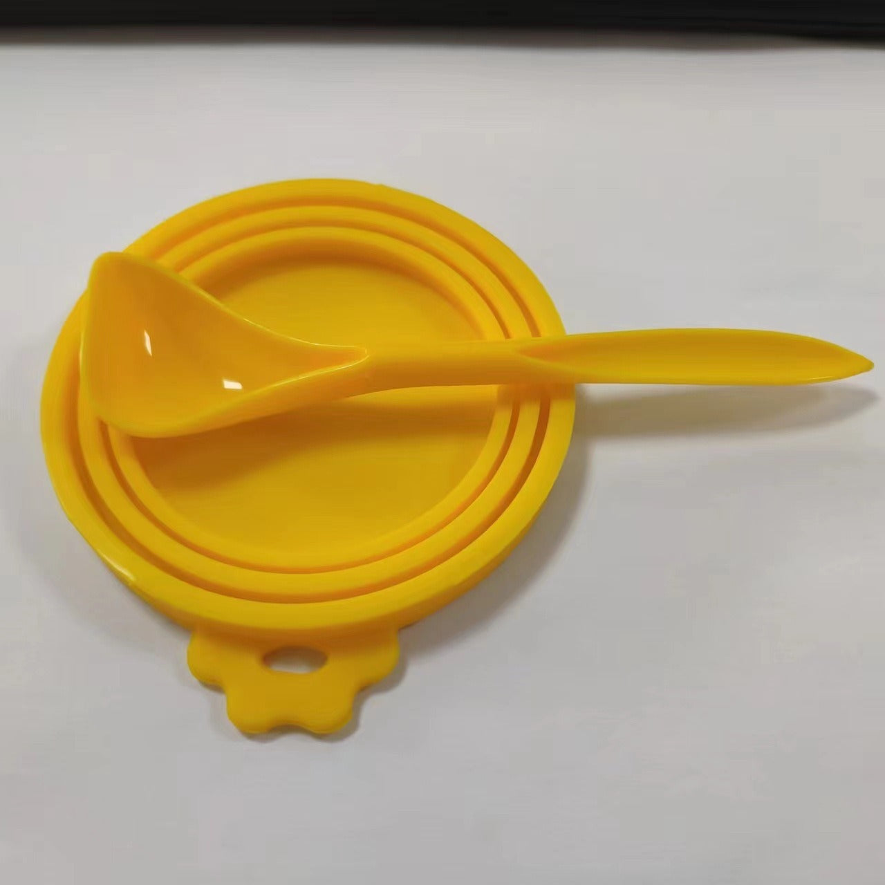 Silicone pet can lid preservation lid pet supplies wholesale silicone can lid - Korvel