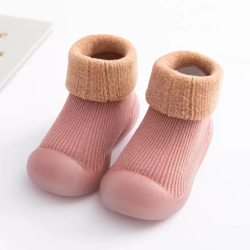 Baby walking shoes in autumn and winter with plush and thickened soft soles, non slip, pure cotton floor socks for both boys and girls to keep warm - Korvel