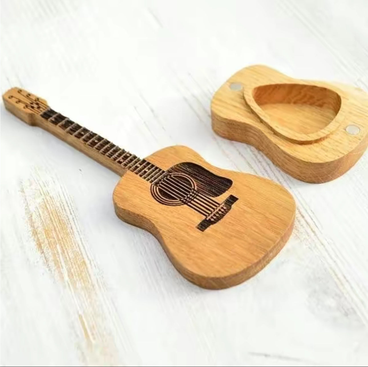 StrumKeep Wooden Box - Korvel