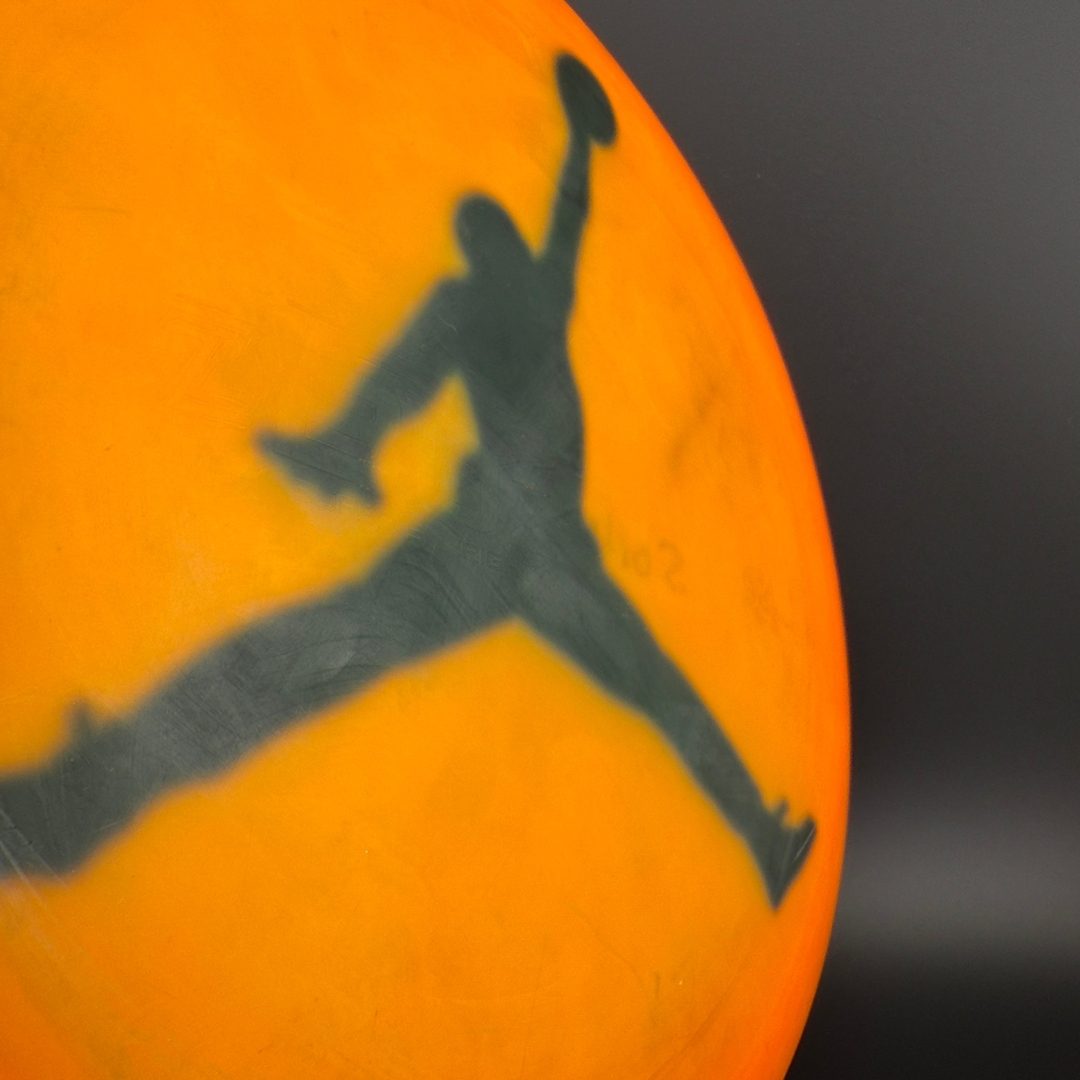 Elite Z Buzzz (Original) - Disque de Golf en Plastique Teint Jumpman