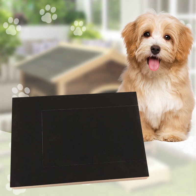 Grattoir à griffes et planche de toilettage rétractable en bois pour animaux de compagnie