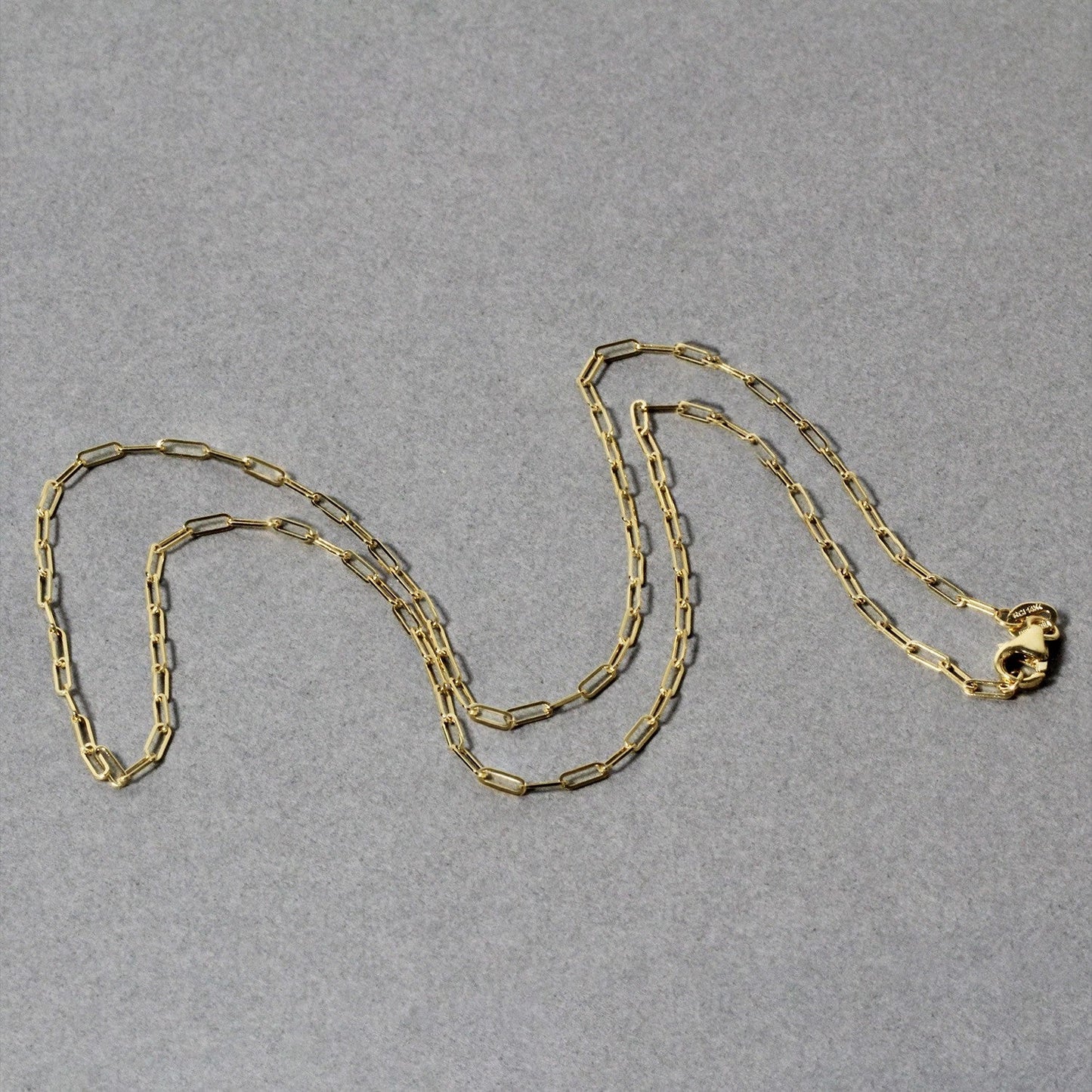 18K Yellow Gold Fine Paperclip Chain Necklace