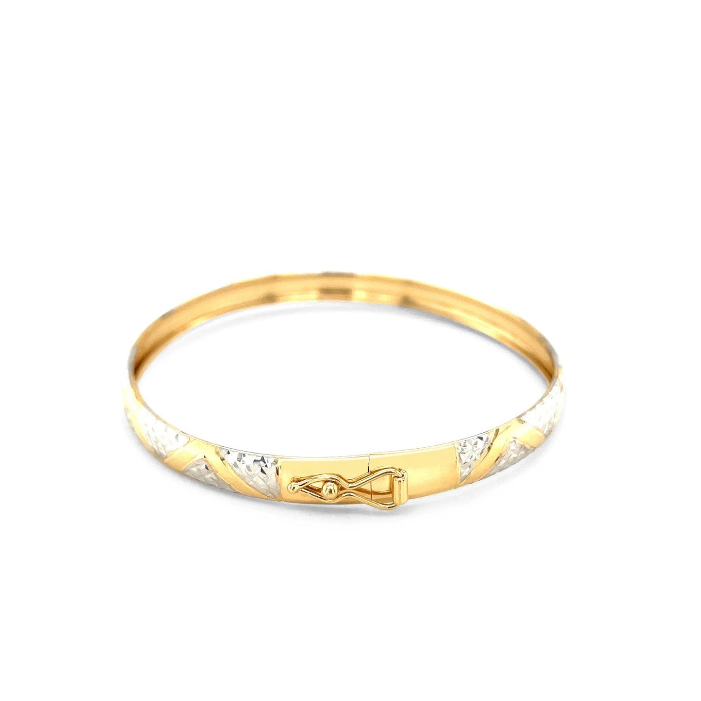 Brazalete de Estilo Zigzag Texturizado en Oro de Dos Tonos de 10k