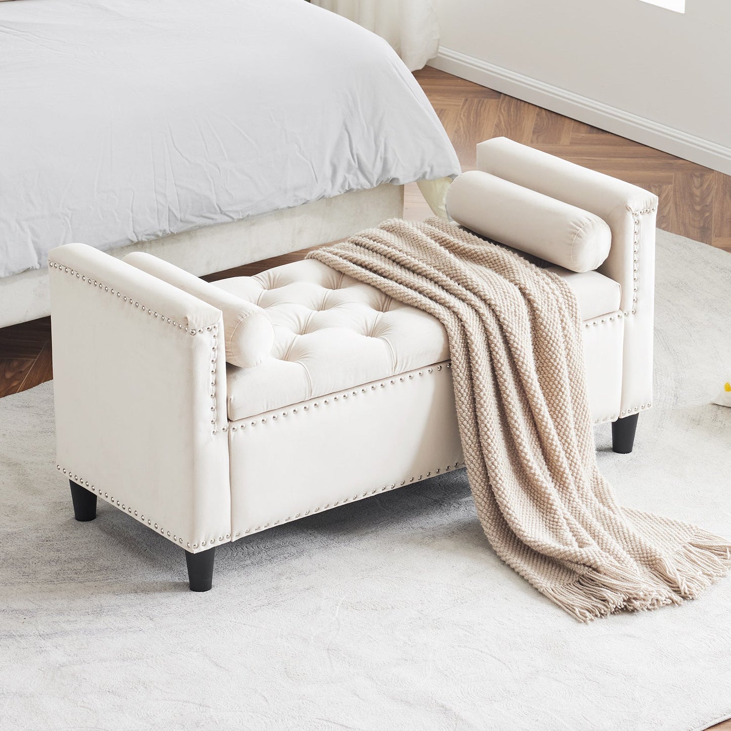 Storage Bench, 44.5-Inch Queen Velvet Button Bedside Bench, Entryway Living Room with Armrests, Nailhead Trim Cream White - Korvel
