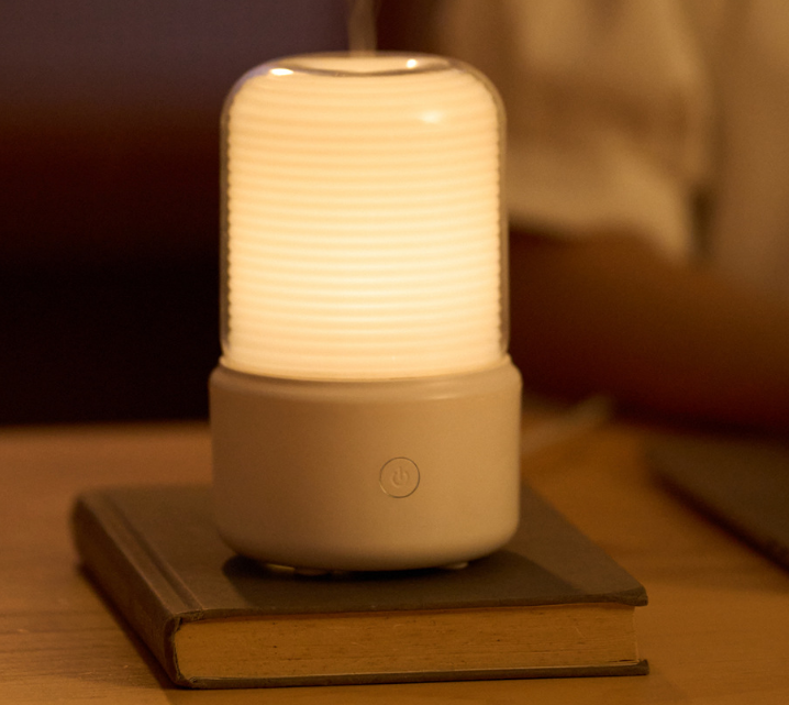 New small water replenishing spray aromatherapy humidifier USB home desk atmosphere lamp essential oil aromatherapy diffuser - Korvel