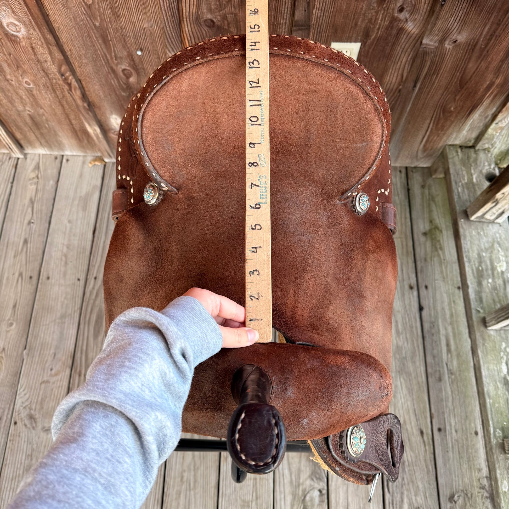 Premium 13.5" Double J Saddle - Crafted for Comfort - Korvel