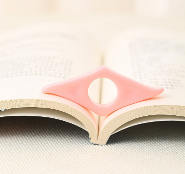Press book reading aid - Korvel