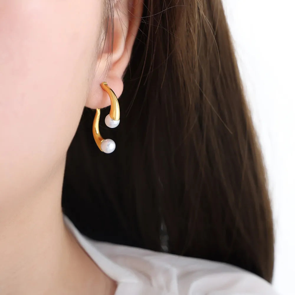 Elegant split design with high gloss pearl inlay simple titanium steel gold-plated earrings - Korvel