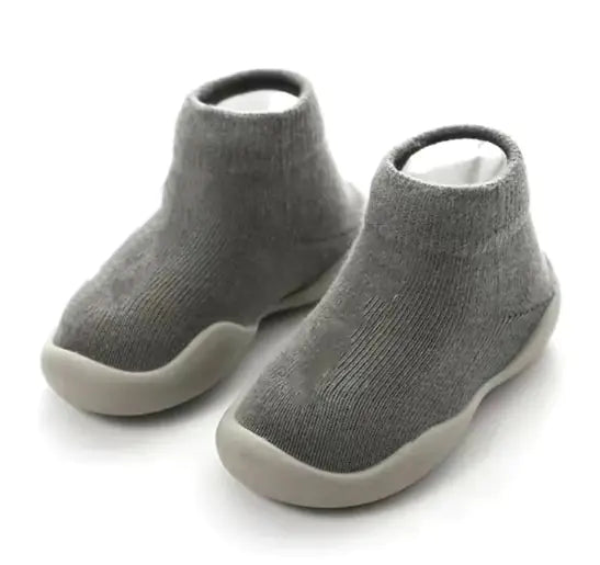 Chaussures pour bébés à semelle souple antidérapante pour les premiers pas