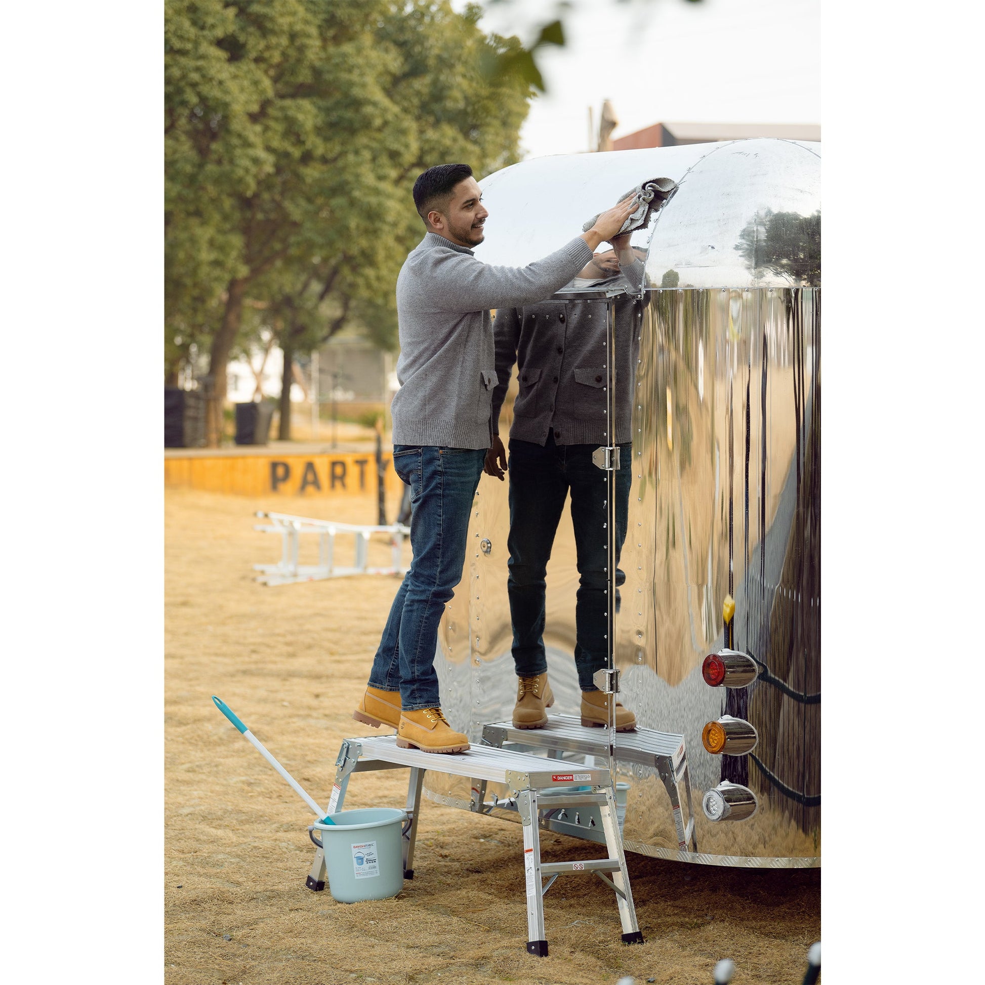 Work Platform Aluminum Portable Bench Folding Ladder ANSI Capacity 225 LBS 40" - Korvel