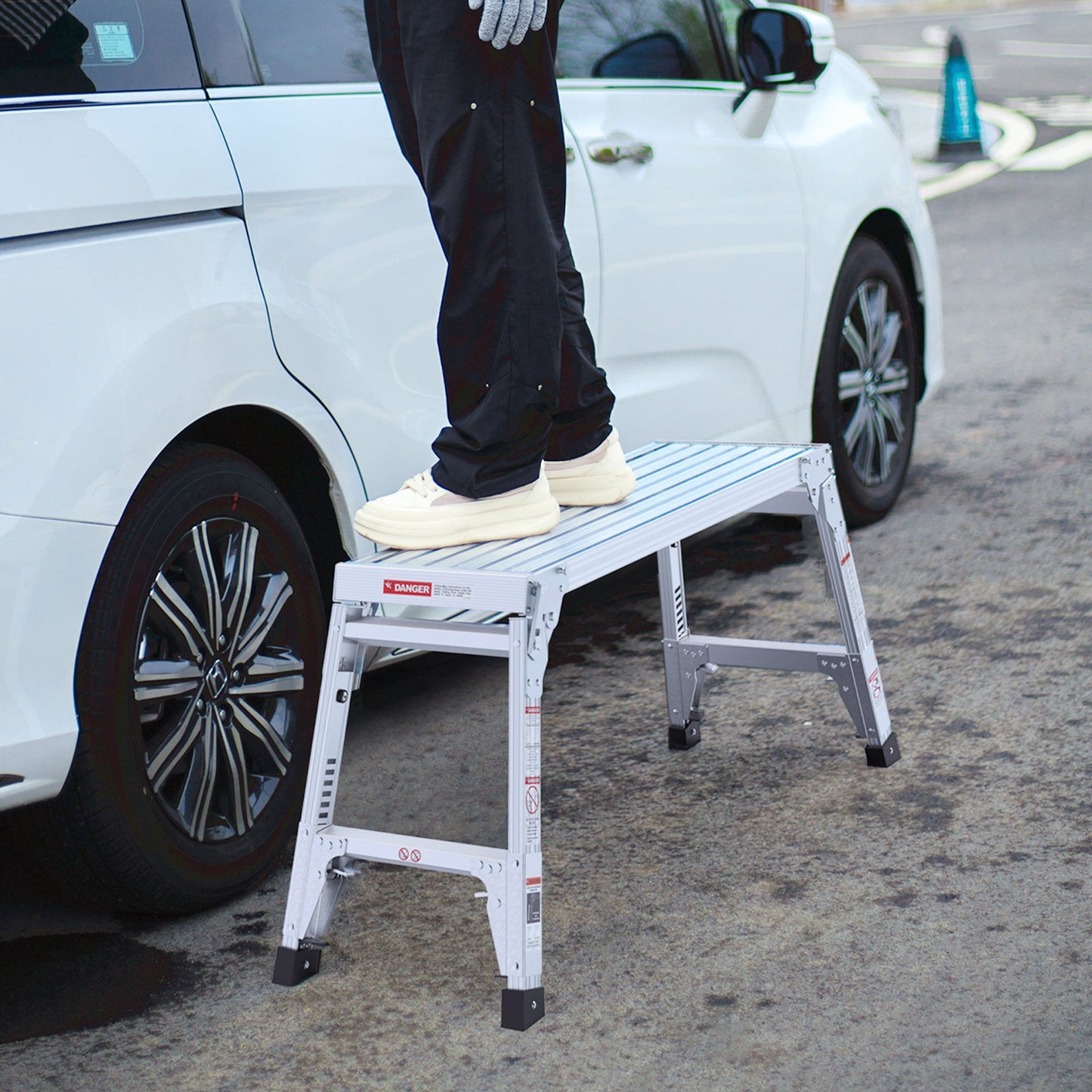 Aluminum Work Platform Large Size Step Stool Folding Portable Work Bench 40" Width Telescopic Feet 22" -27.5" Height Adjustable - Korvel