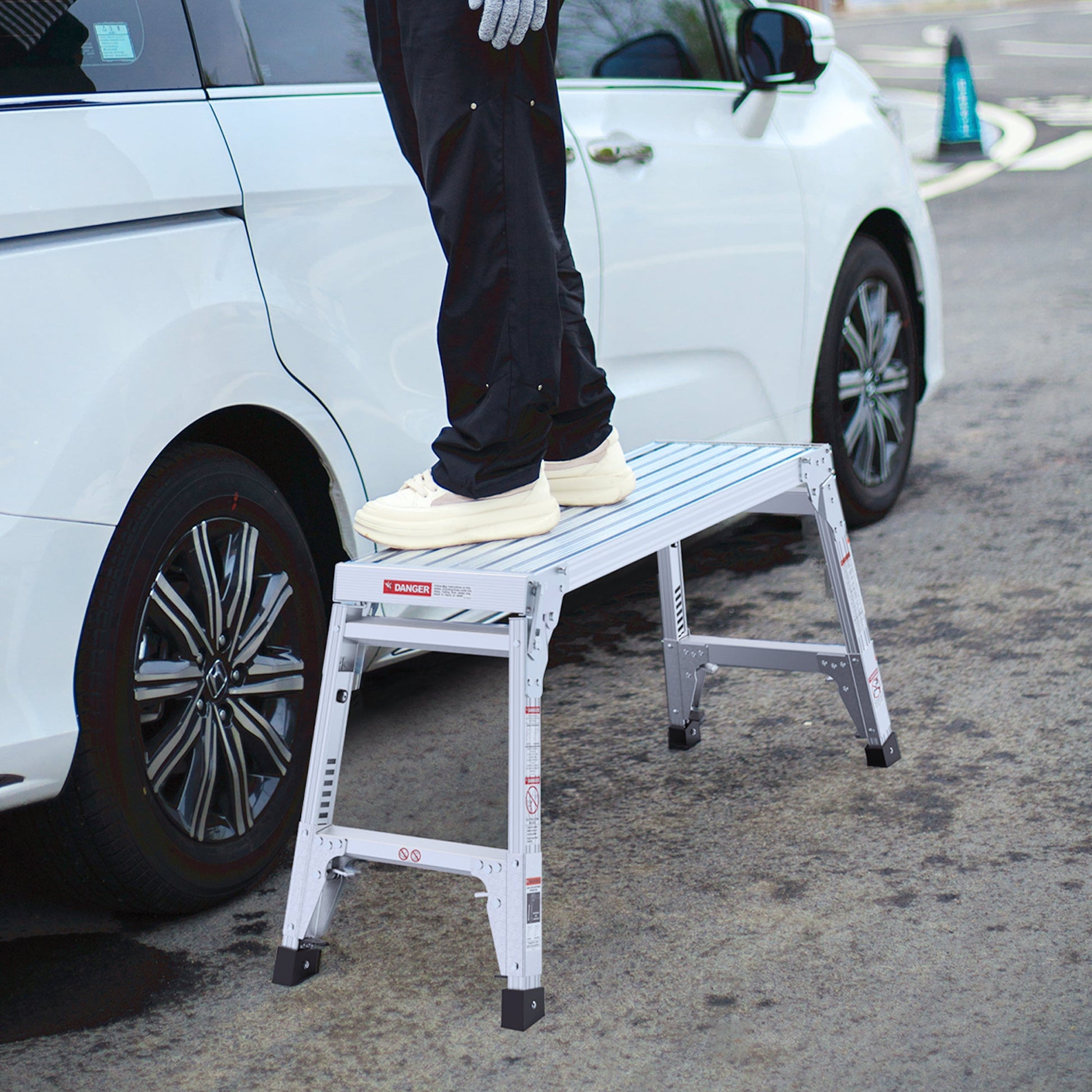 Aluminum Work Platform Large Size Step Stool Folding Portable Work Bench 40" Width Telescopic Feet 22" -27.5" Height Adjustable - Korvel