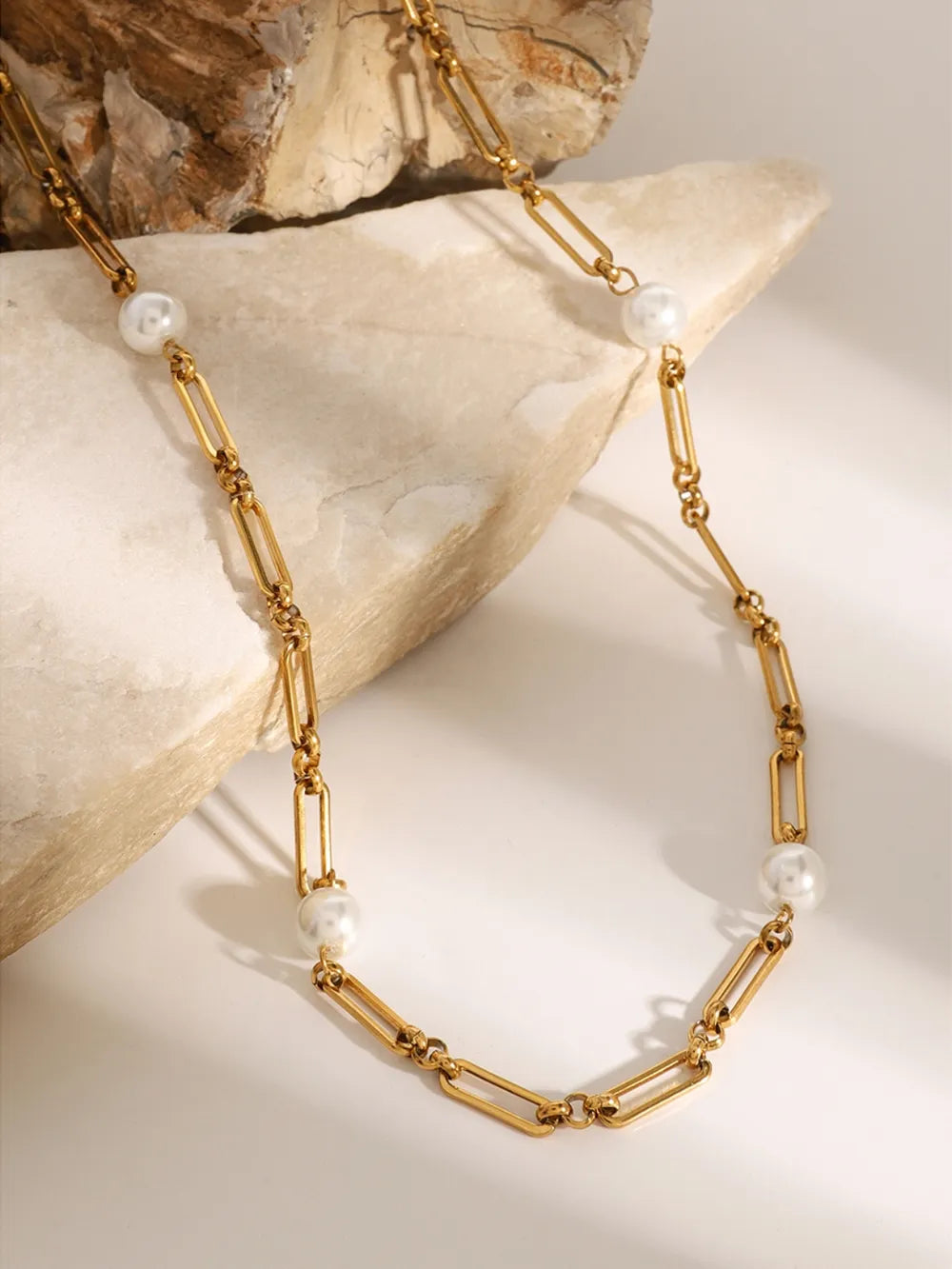 Collar de Cadena de Perlas de Acero Inoxidable Elegante