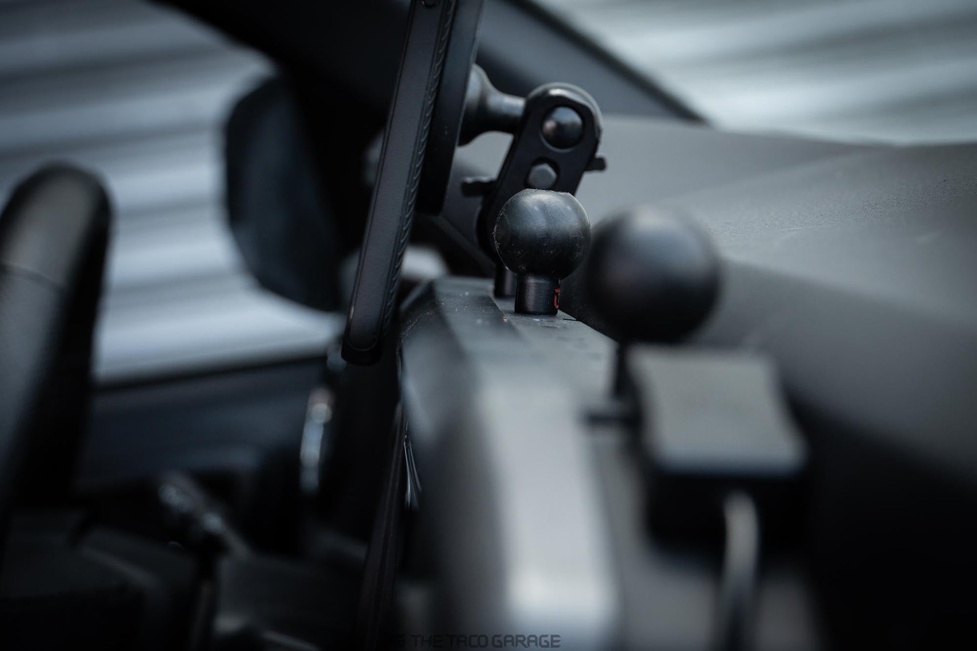 Dashtop Multi Mount for Toyota Tacoma - Korvel
