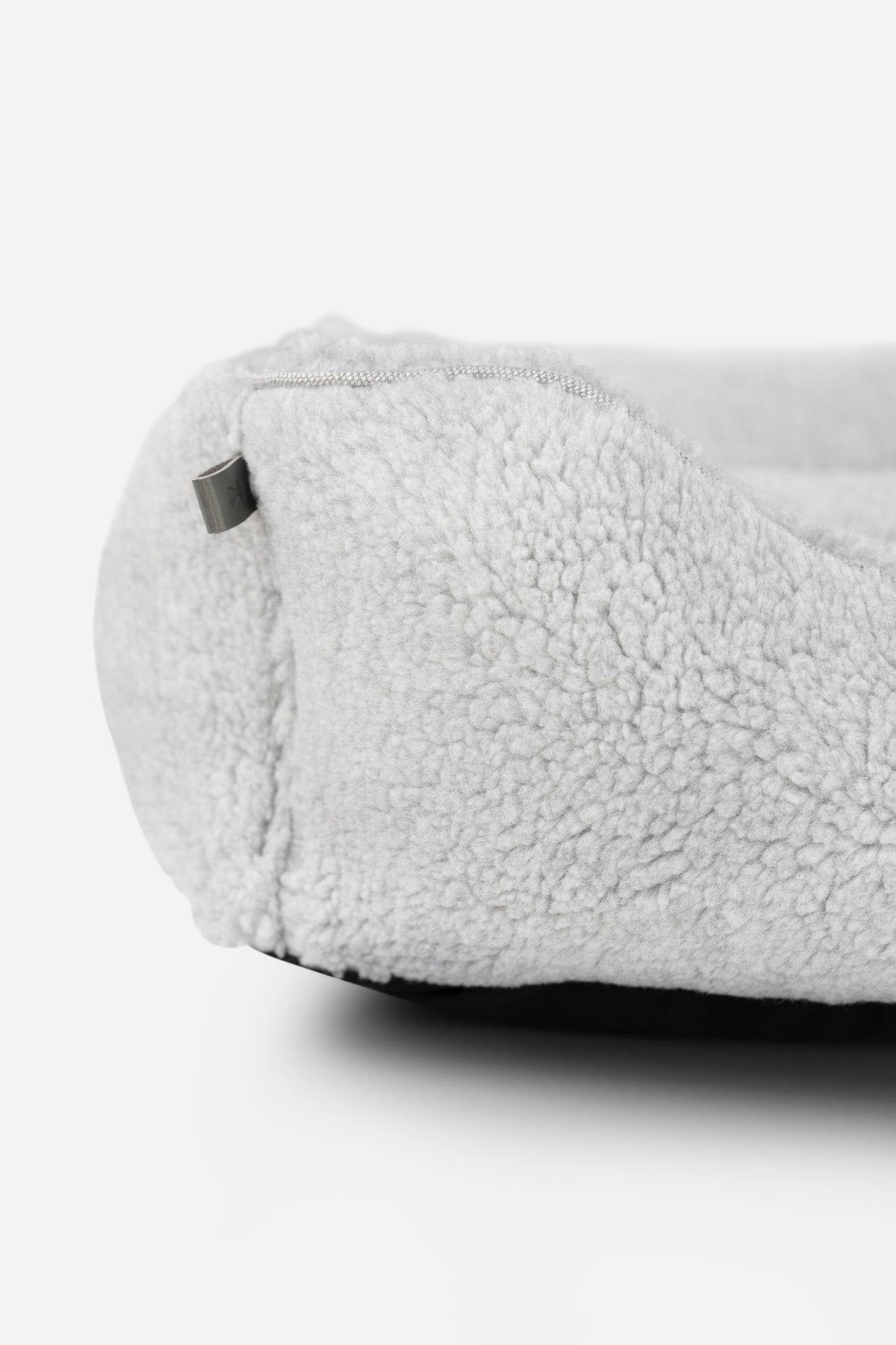 Cama para perros Cozy Cloud en gris