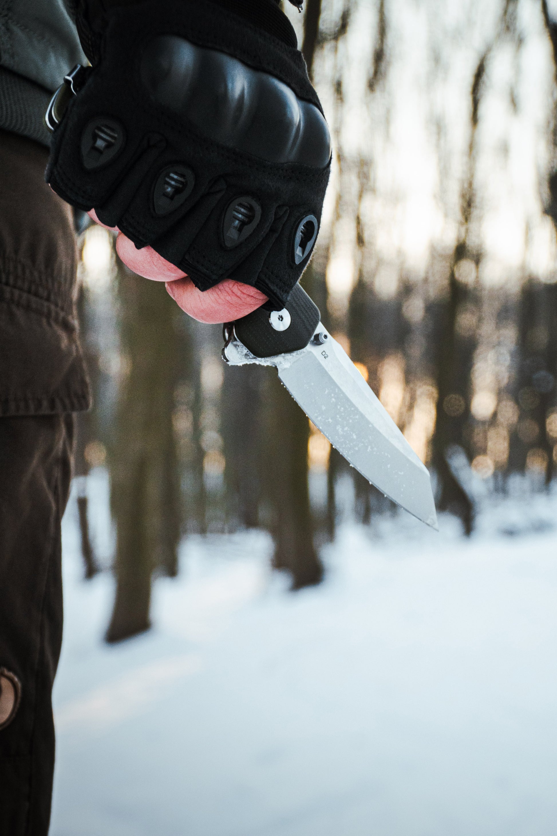 The Clip Point Folding Pocket Knife Giftset for Men and Women (Silver and Black) - Korvel