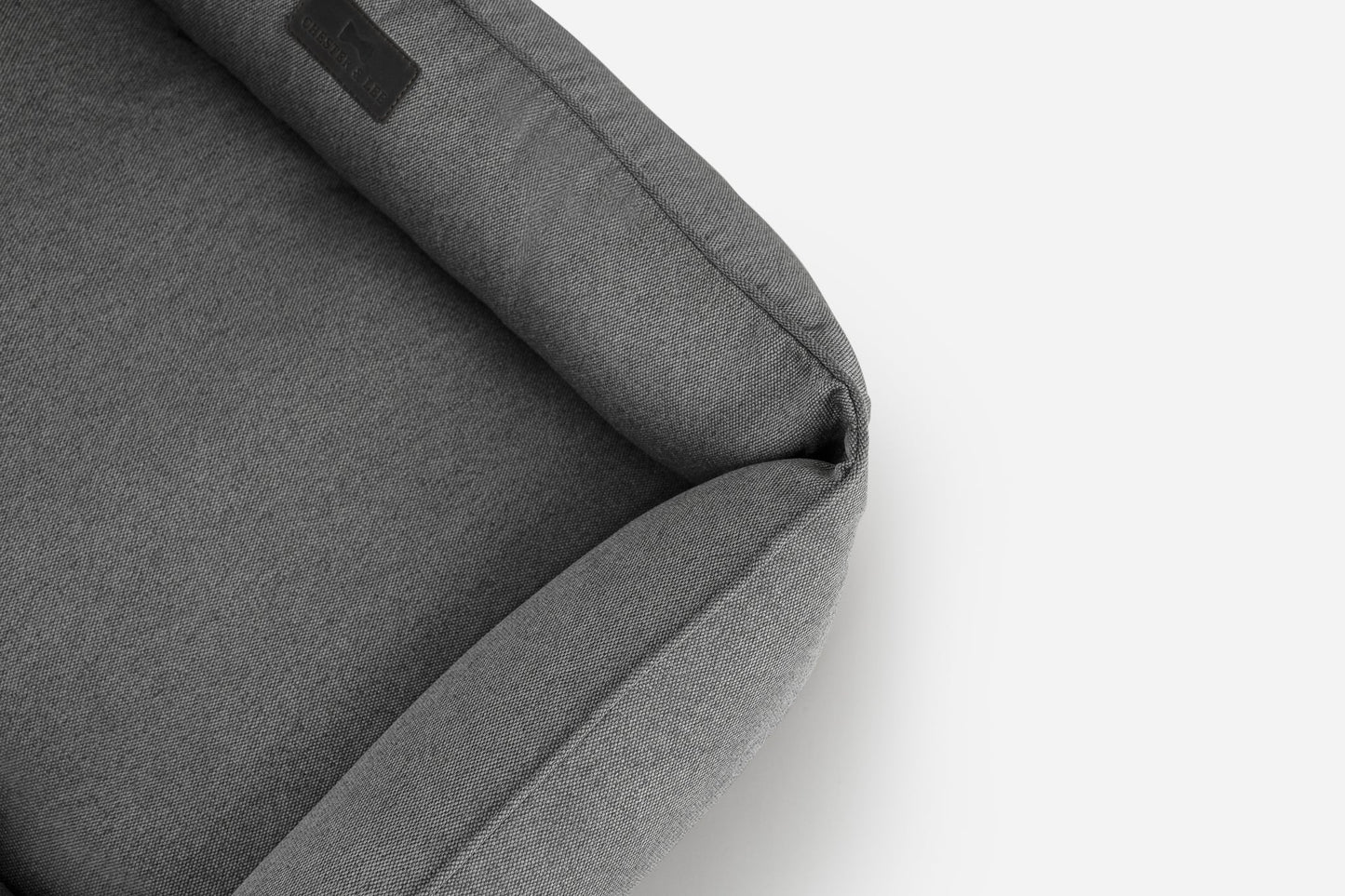 Lit pour chien en coton luxueux dans un élégant gris
