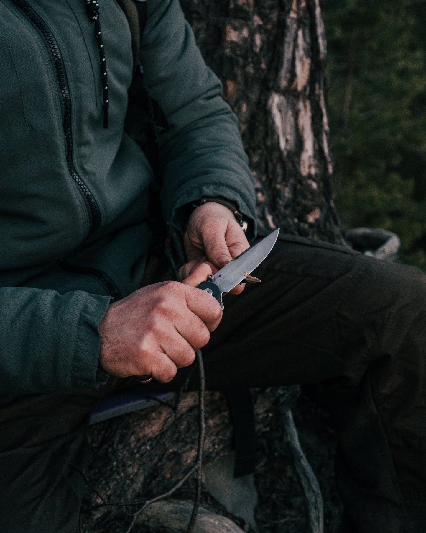 Premium Folding Pocket Knife Gift Set for Adventurers (Silver & Black) - Korvel