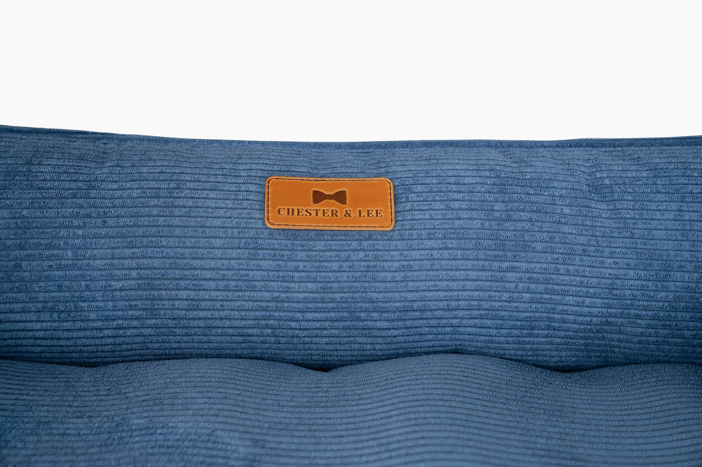 Cama para perros de terciopelo azul lujosa