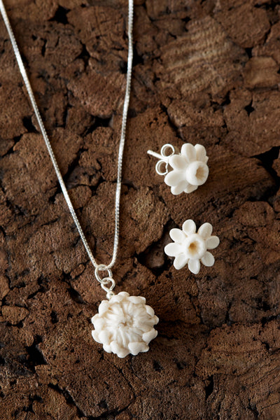 Daffodil Stud Earrings & Protea Floral Necklace Set