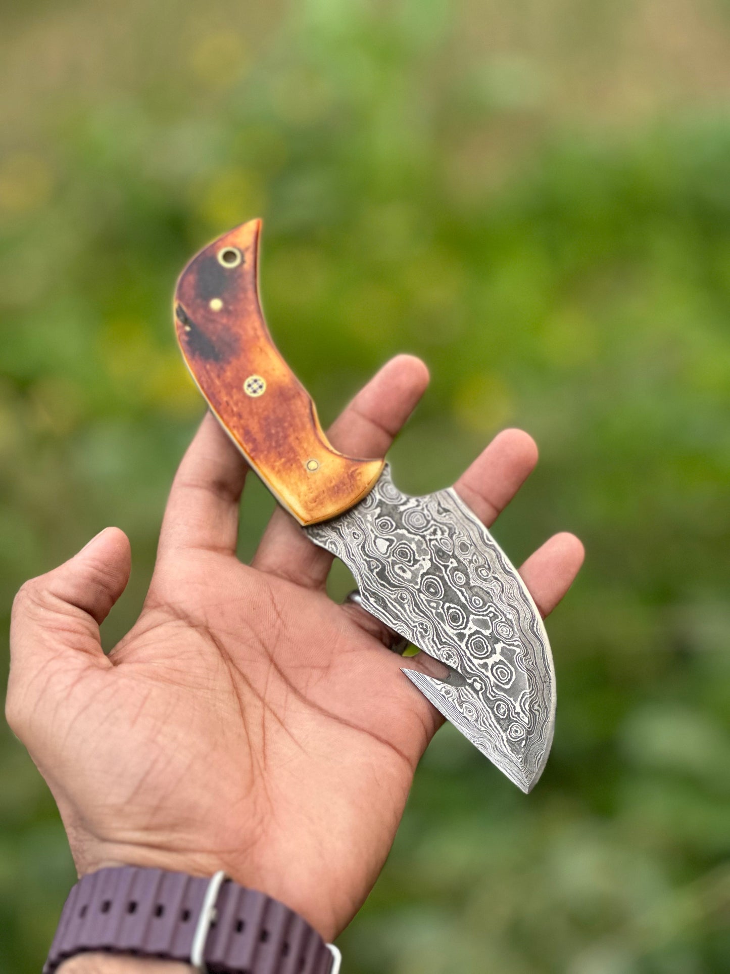 Artisan Damascus Steel Guthook Skinning Knife with Camel Bone Handle - 7.5” Blade & Leather Sheath - Korvel