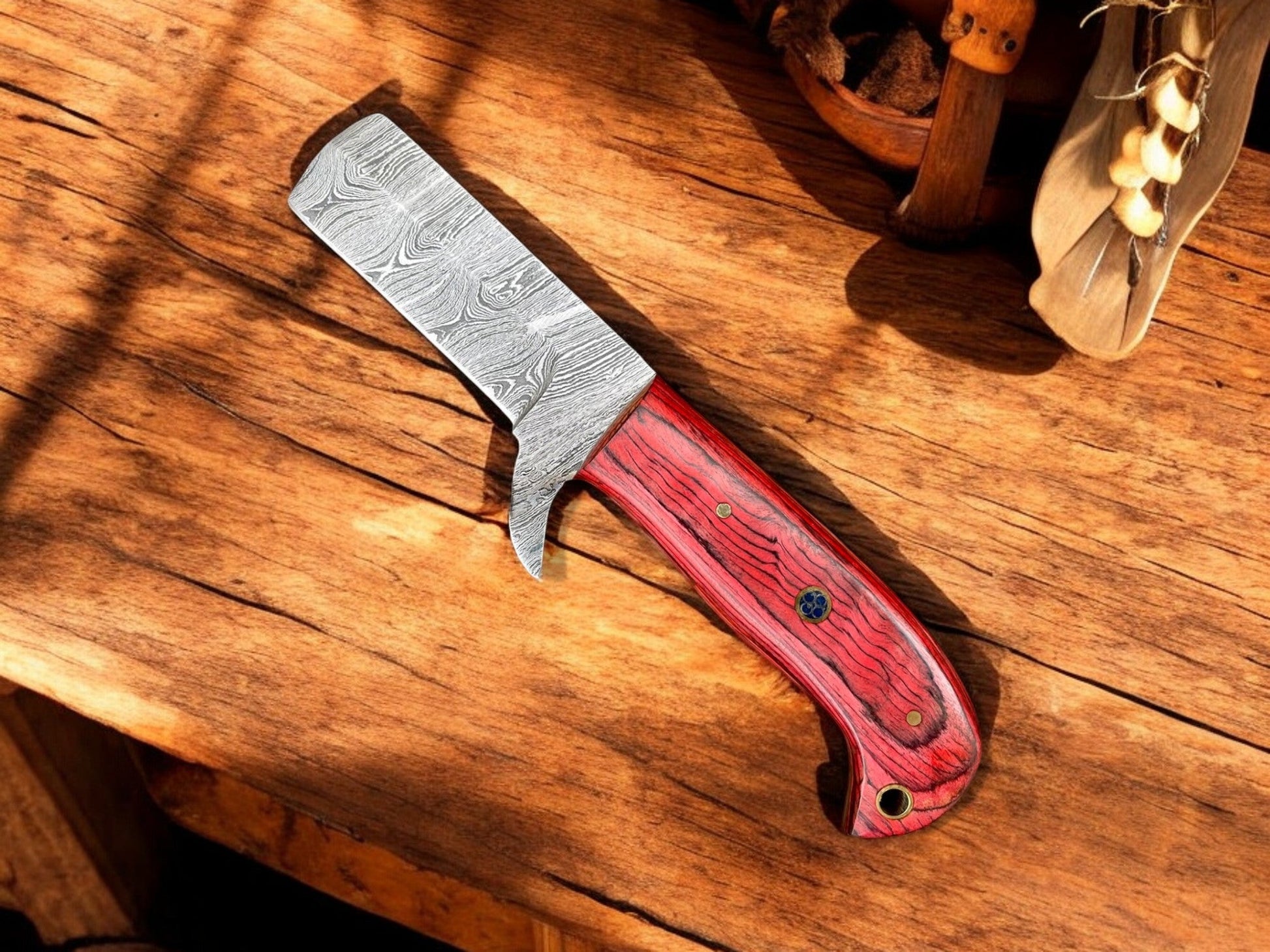 Exquisite Damascus Steel Bull Cutter Knife - 7" Redwood Handle & Western Sheath - Korvel