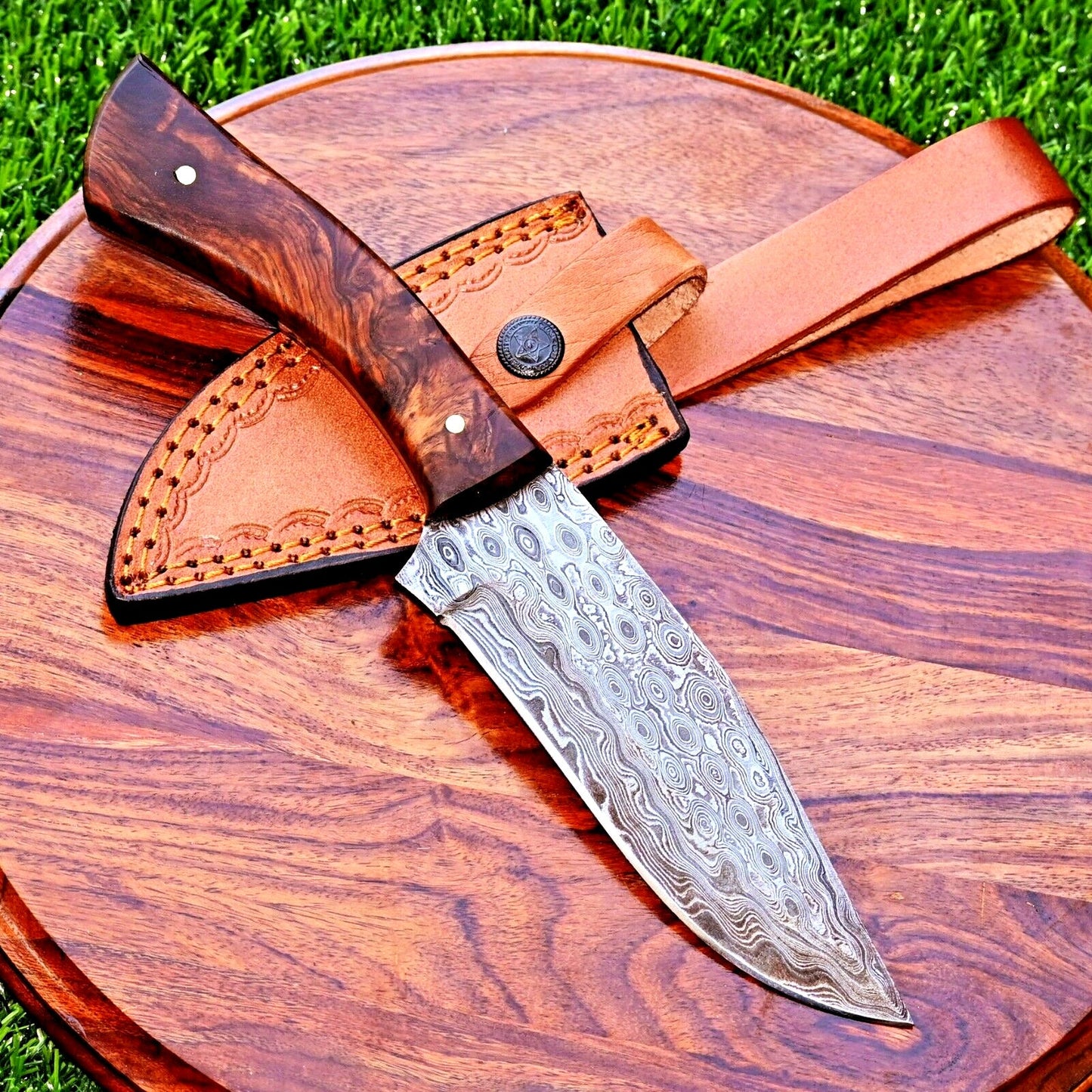 Premium Damascus Steel Hunting Knife – 10" Rosewood Handle with Leather Sheath - Korvel