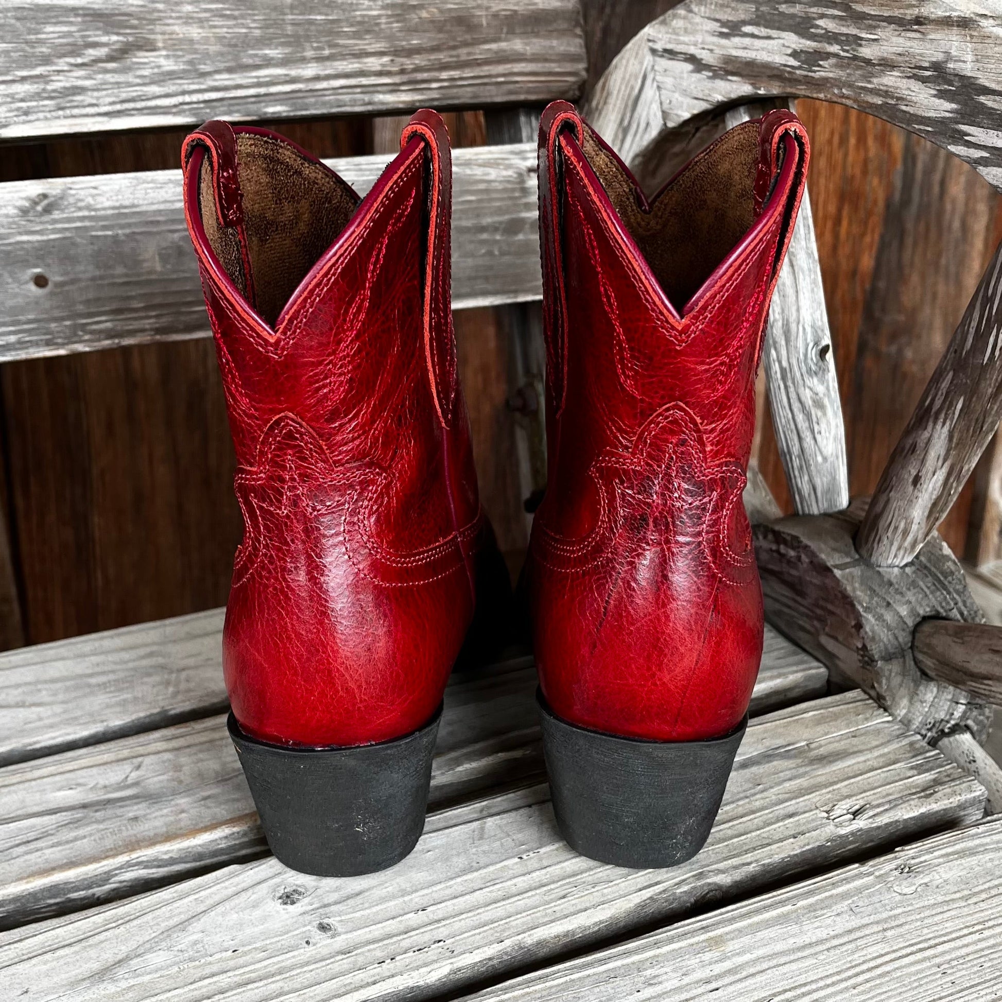 Ariat Women's Red Maggie Short Boots - Stylish & Durable - Korvel